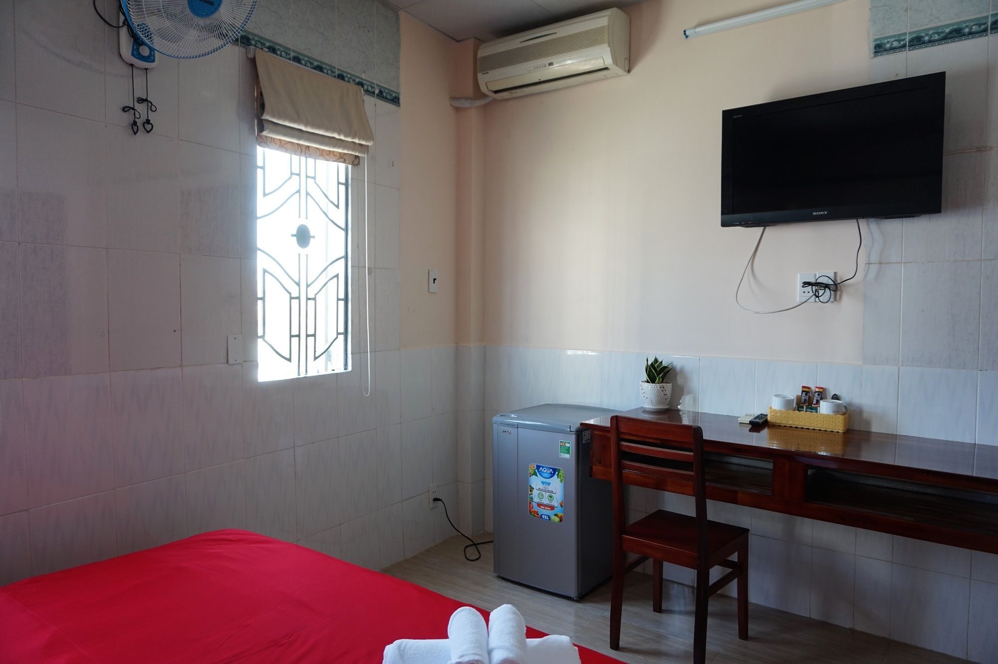 Reddoorz Near Khu Che Xuat Tan Thuan 2 Hotel Ho Chi Minh City Exterior photo